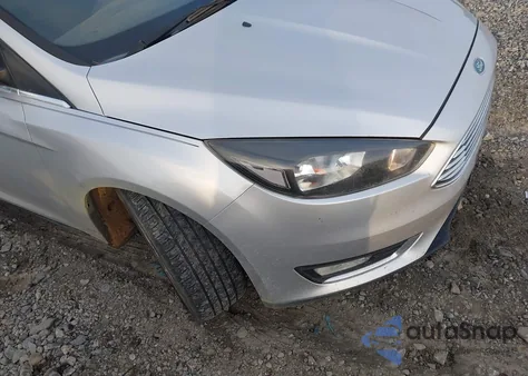 2016 Ford Focus Titanium из США, поврежденный, VIN 1FADP3J23GL228684